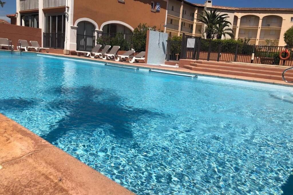 2 Bedrooms, 15 Min Walk To Beach, Ac, Pool & Fiber Internet In A Quiet, Private Gated Domain 5Kms To St Tropez Cogolin Extérieur photo
